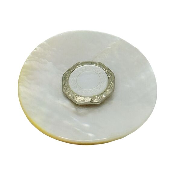 Vintage Mother Of Pearl Large Button 1.5” Artesian Brooch Pin - Picture 4 of 9